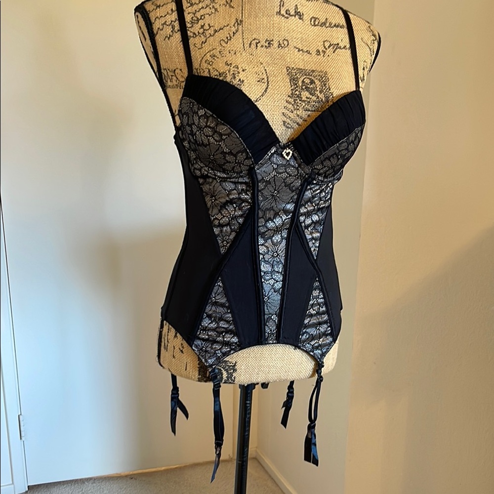 Black Lace Bra with Garter Straps and Boning